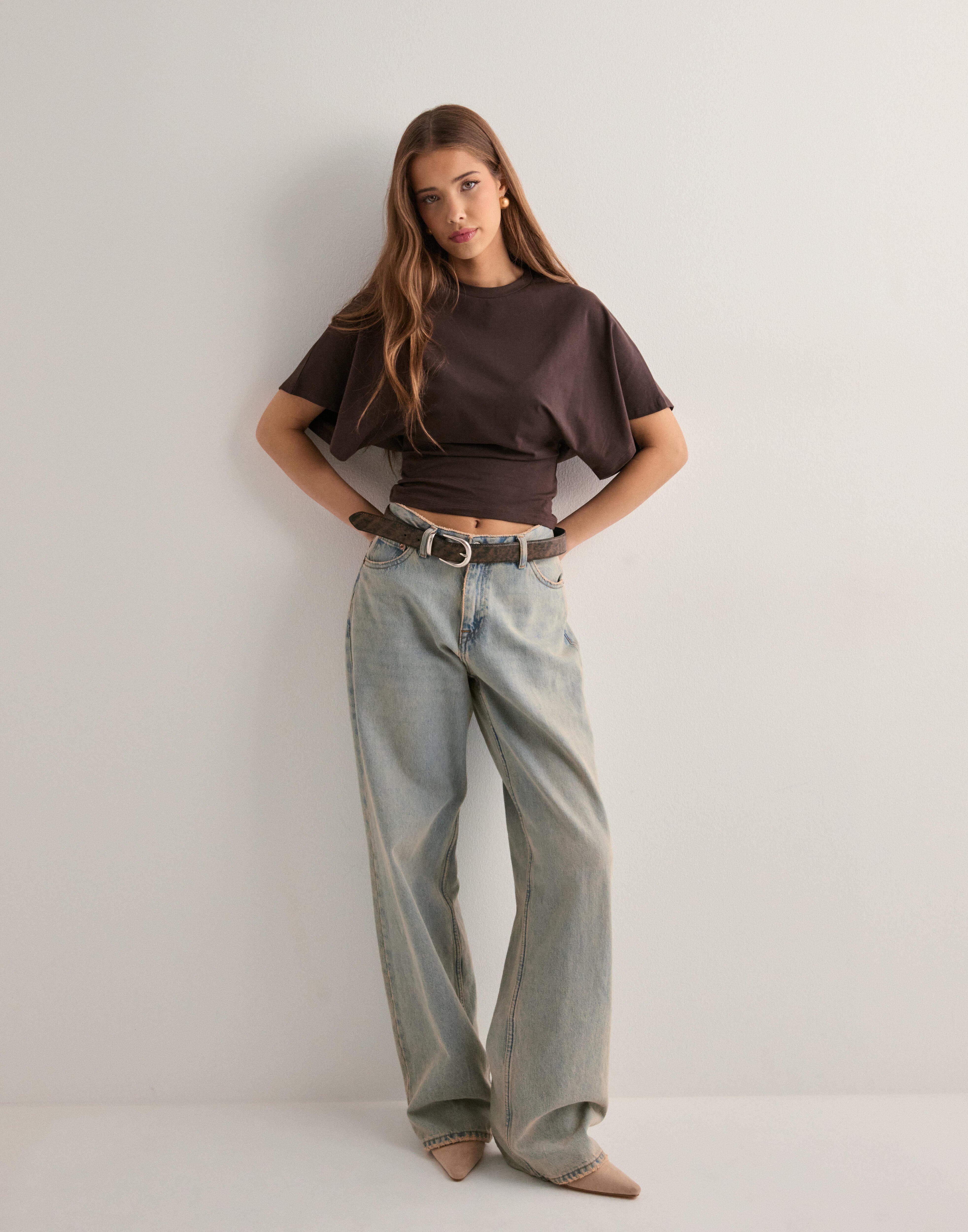 Velissia Icon Fitted Top